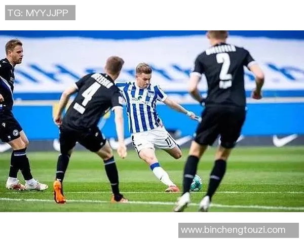 比勒菲尔德与赫塔的较量谁能在这场对决中笑到最后